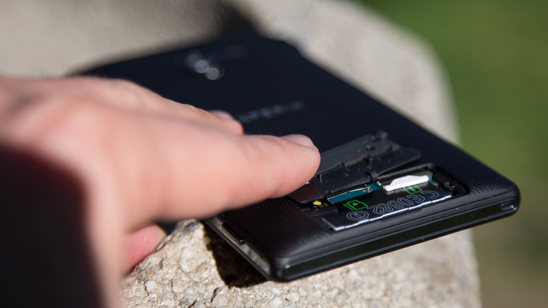 Illustration for article titled Sony Xperia ZL Review: Behind the Curve Everywhere It Counts